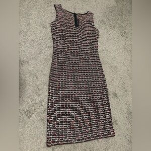 St. John New Sleeveless Knee Length Sheath Dress Size 4
